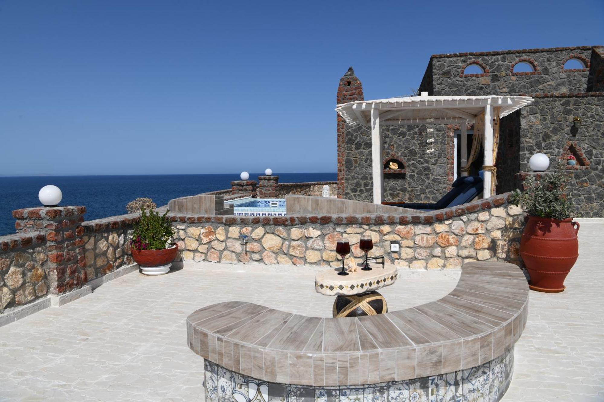 Starlight Luxury Seaside Villa & Suites Imerovigli  Exterior photo