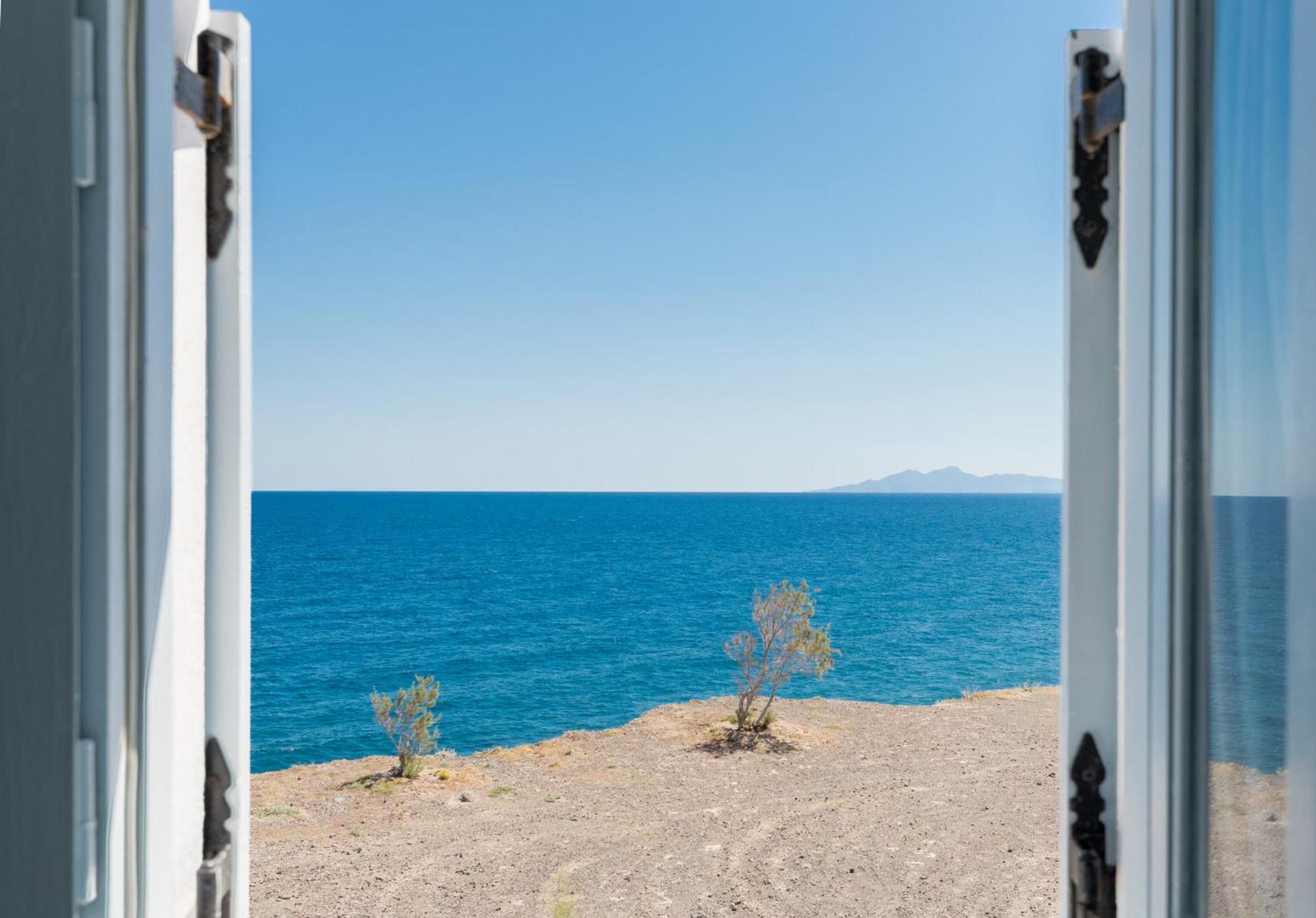 Starlight Luxury Seaside Villa & Suites Imerovigli  Exterior photo