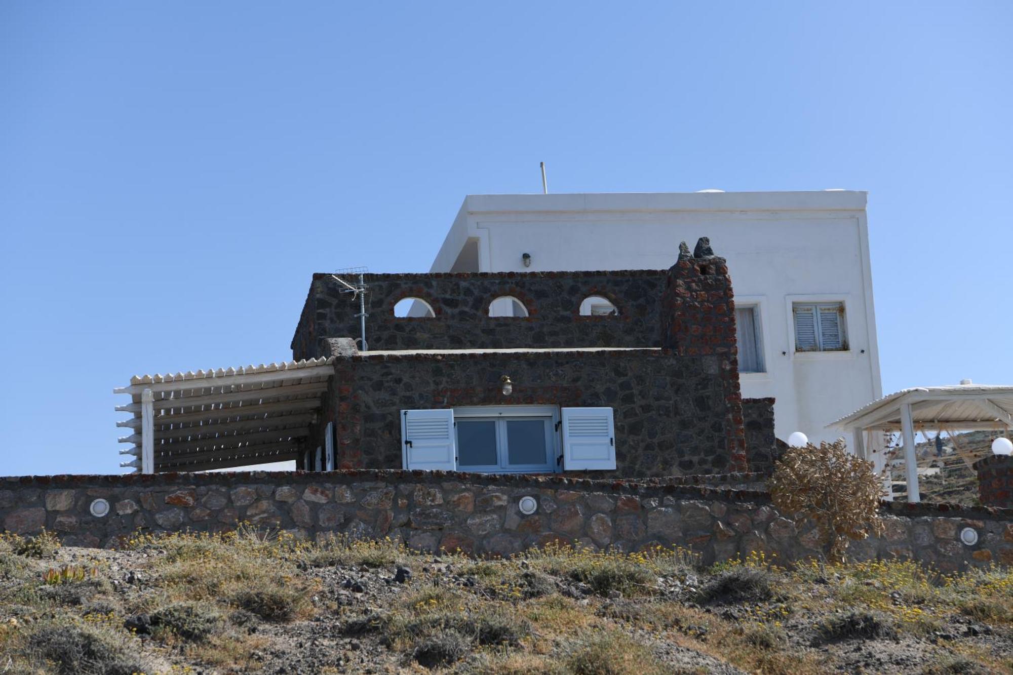 Starlight Luxury Seaside Villa & Suites Imerovigli  Exterior photo