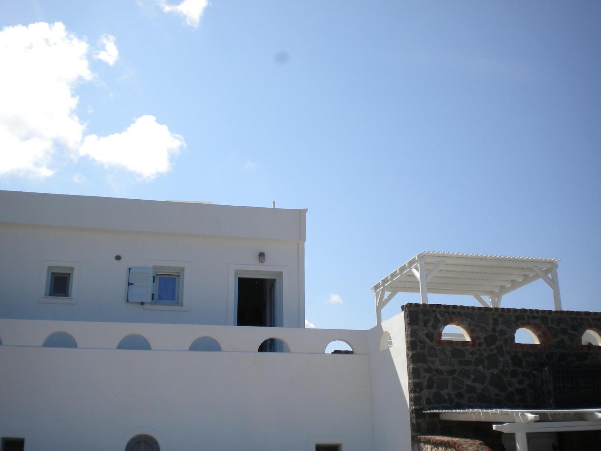 Starlight Luxury Seaside Villa & Suites Imerovigli  Exterior photo