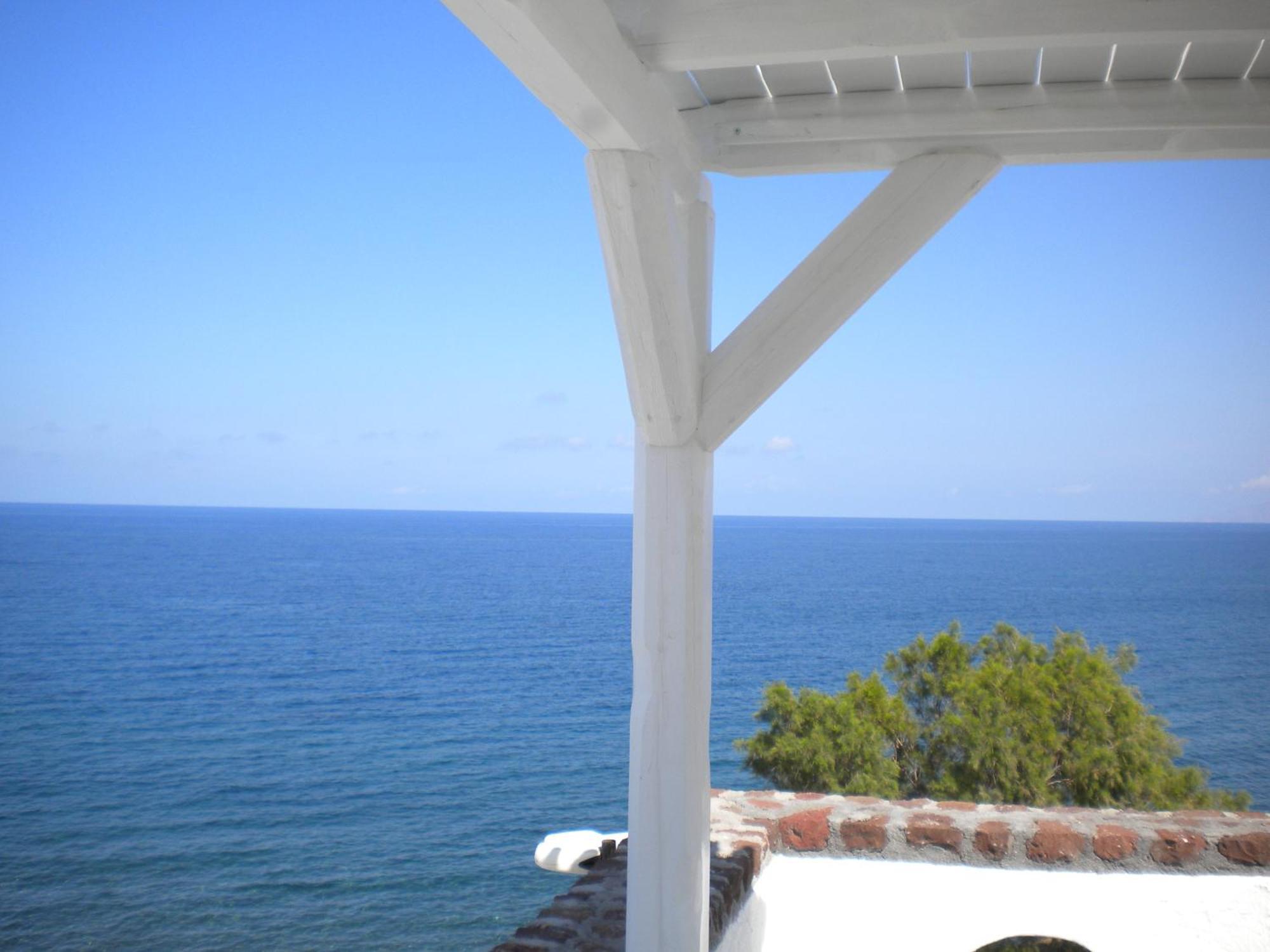 Starlight Luxury Seaside Villa & Suites Imerovigli  Exterior photo